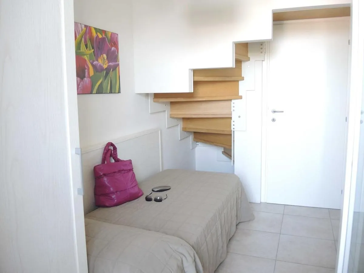 Nice Apartment For 8 Guests In A Quiet Area بيبيوني 0*,